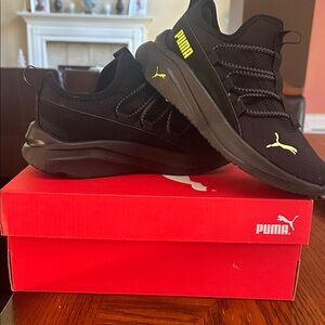 Puma Kids Black and Yellow Sneakers